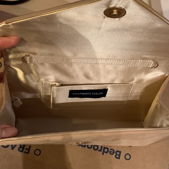 Clutch / purse - Picture 10 of 11